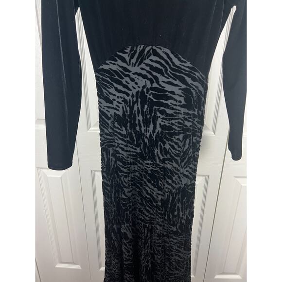 Black Velvet Mockneck Long Sleeve Animal print burnout skirt Maxi Dress Size 0 - Picture 6 of 8